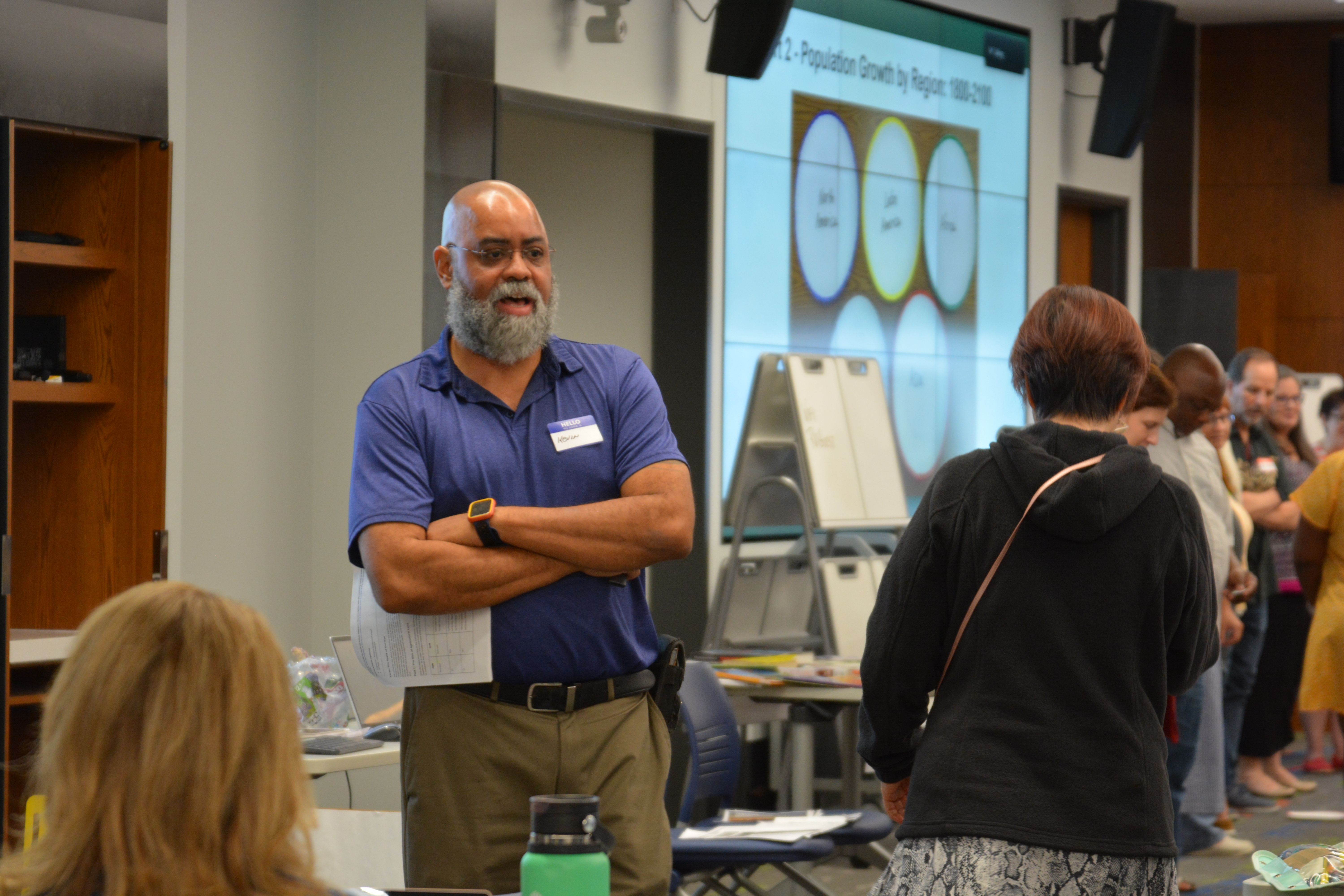 Teacher presenting at Global Classroom over the summer