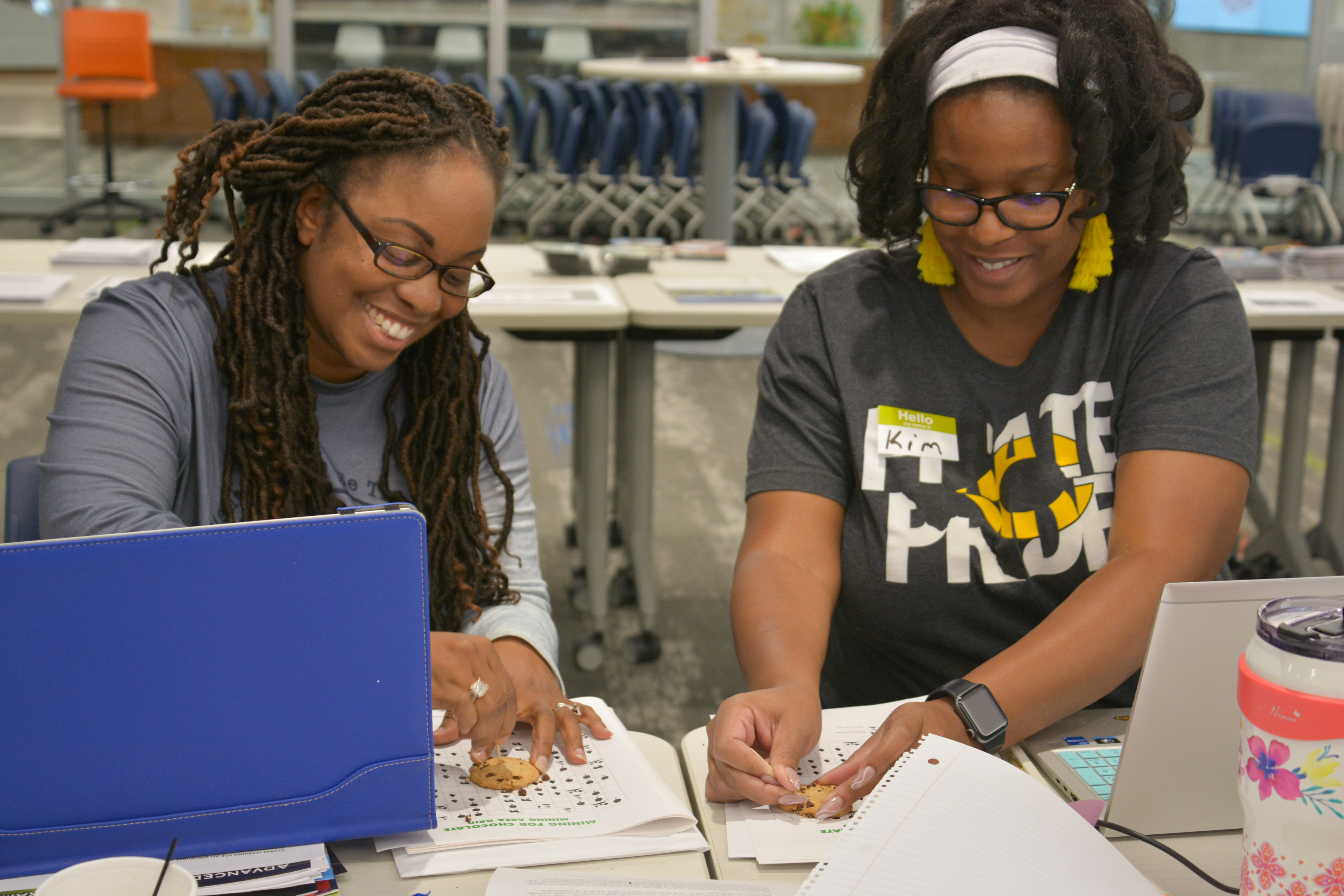 Teachers collaborating at Global Classroom training event
